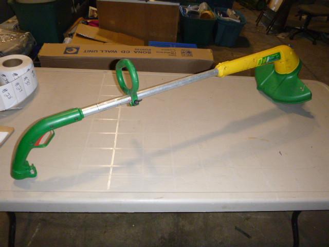 lot 29 image: Twist N Edge Weed Eater TE12...