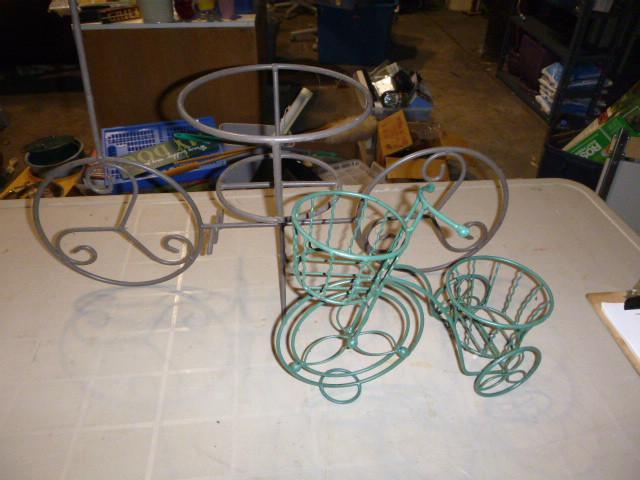 lot 306 image: 2 Plant Stands...