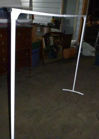 lot 345 image: Collapsible Clothes Rack...