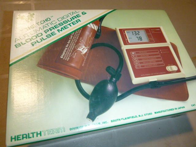lot 44 image: The Echo Automatic Digital Blood Pr...