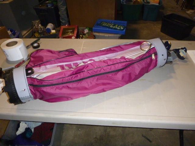 lot 66 image: Womens Wilson Golf Bag with Ram Dr...