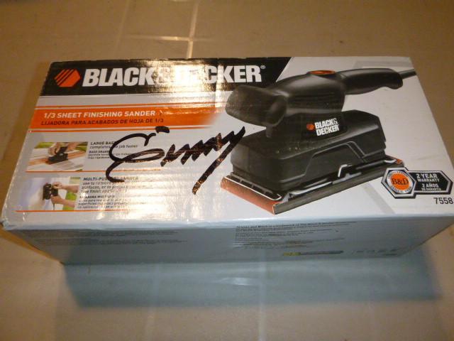 lot 72 image: Black & Decker 13 Sheet Finish...