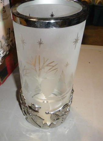 lot 84 image: Gorham Holiday Candle Holder with C...