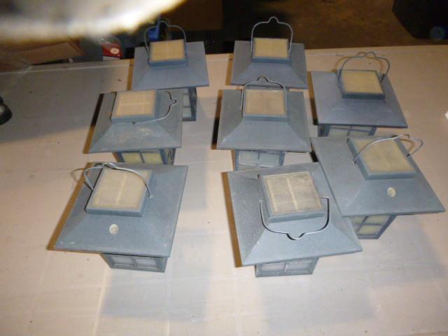 lot 87 image: 8 Hanging Solar Lights...