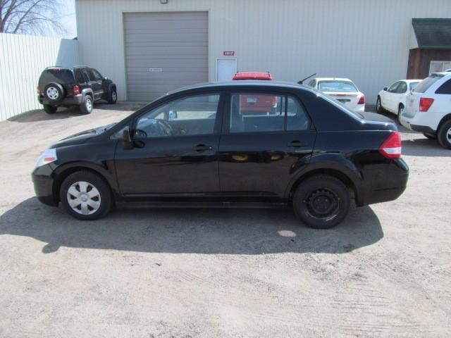 Year 2009 Make Nissan Model Vers...