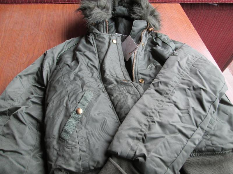 Akdmks jacket, new w tags, Large Re...