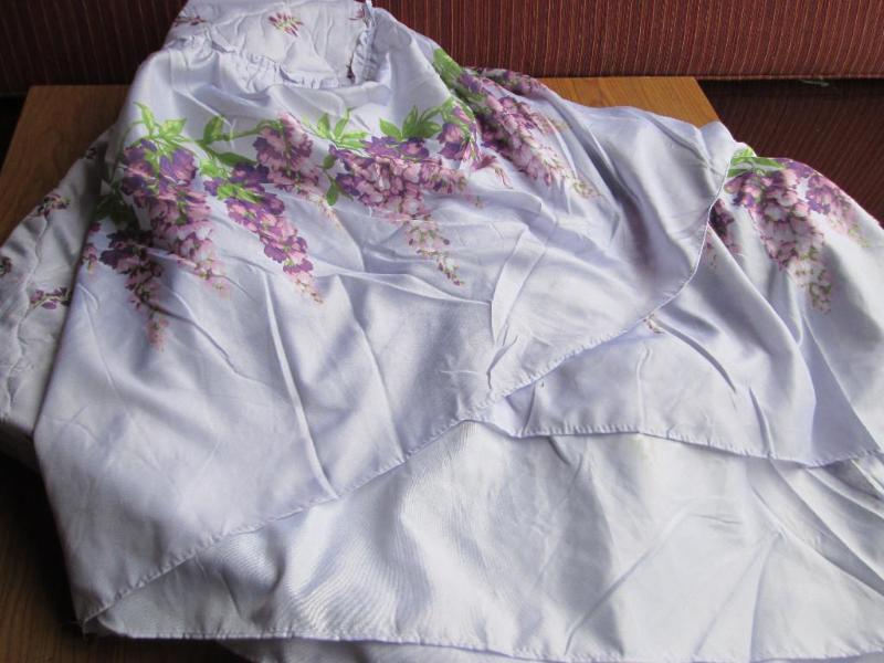 Brand New Wisteria Queen Bedspread...