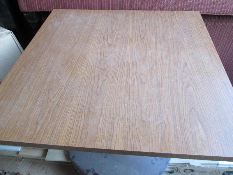 Square top table with very solid me...