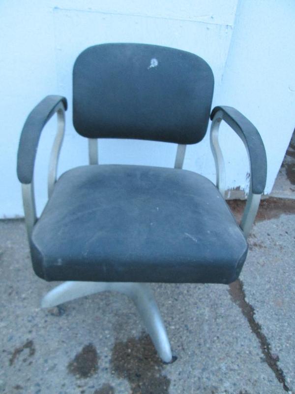 Metal frame vintage office chair...