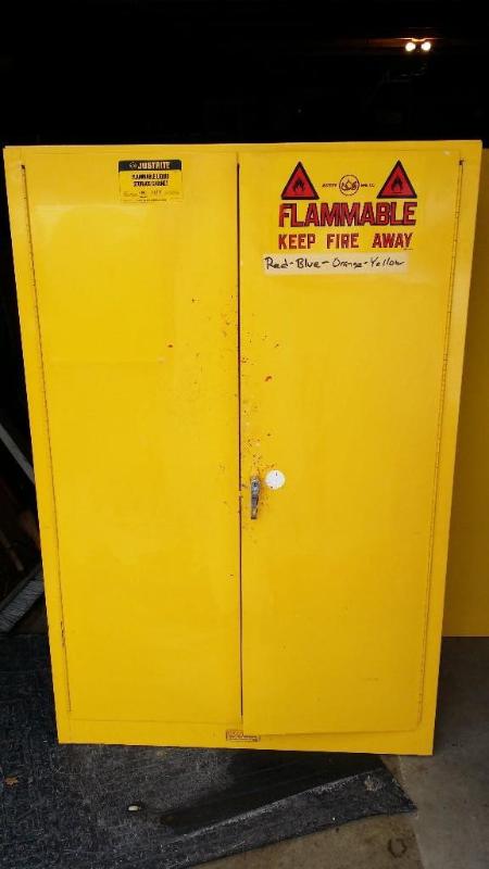lot 1 image: Flammable Liquid Storage Cabinet ma...