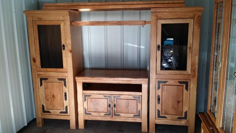 lot 1 image: Entertainment Center with 2 Matchin...