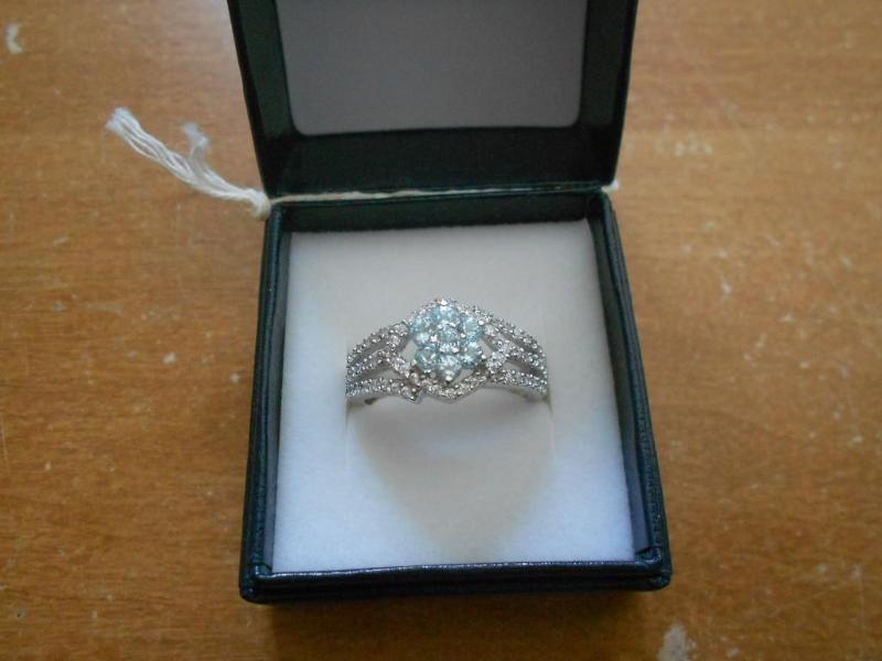 Beautiful Sterling Silver ring with...
