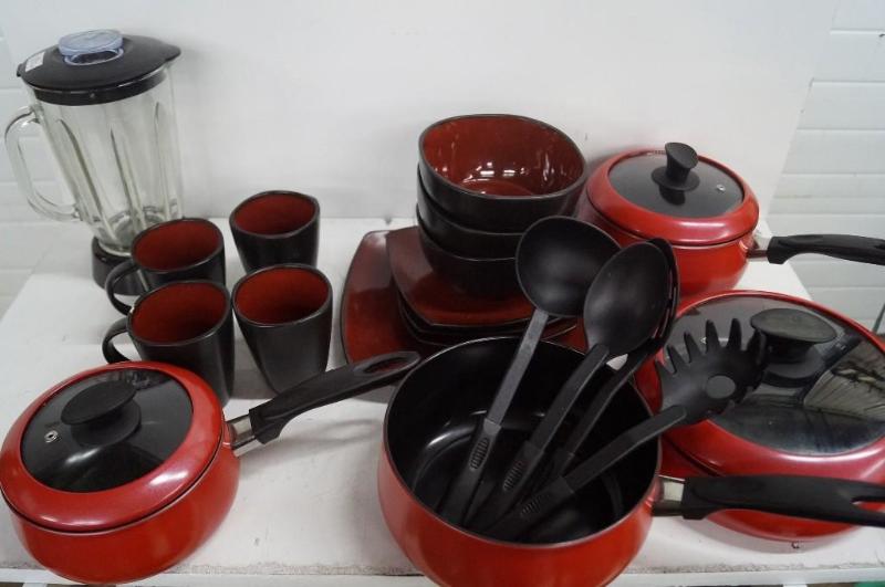 20 piece dish lot New...