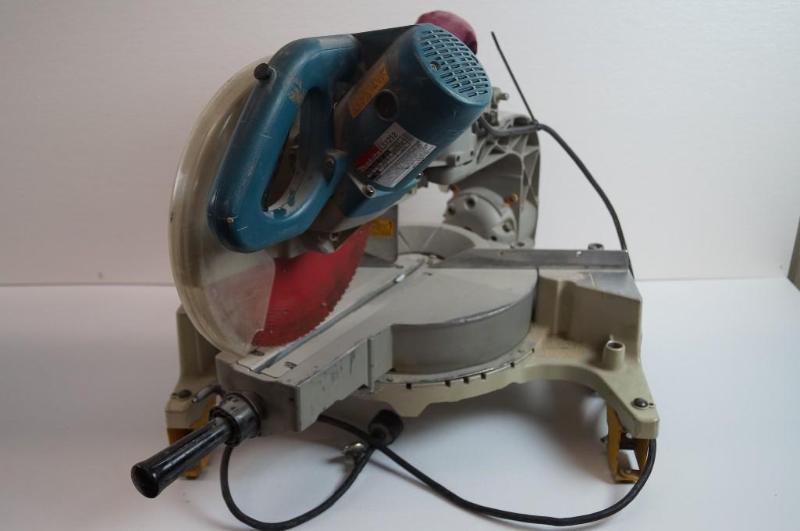 Makita&nbspmiter box. Tested and r...