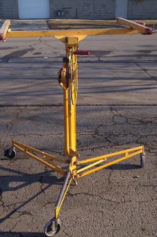 lot 14 image: Panel Lift (Sheetrock Lift) by Tel Pro (made in Grand Forks)