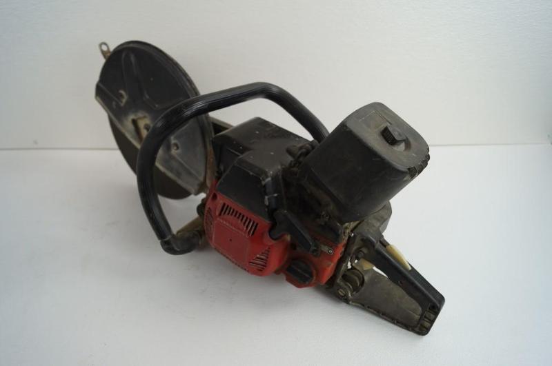 lot 23 image: Olympyk 12 Cut Off Saw, for cutting concrete, asphalt or steel