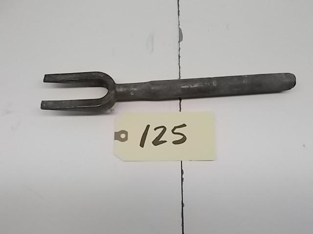 lot 125 image: Pickle Fork...