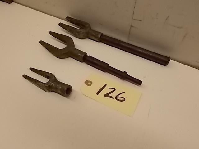lot 126 image: Pickle Fork Set...