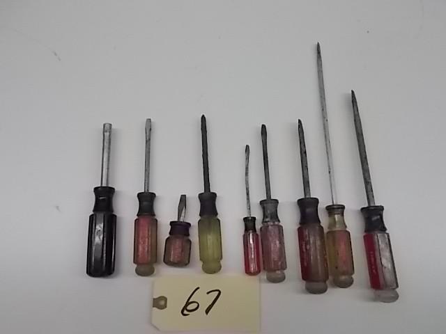 lot 67 image: (9) Craftsman Screw Drivers...