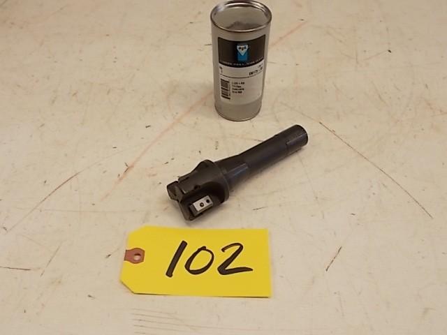 lot 102 image: APT 1 34" x R8 Tri-Dex Indexa...