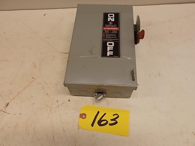 lot 163 image: G.E. 30 Amp Safety Switch...