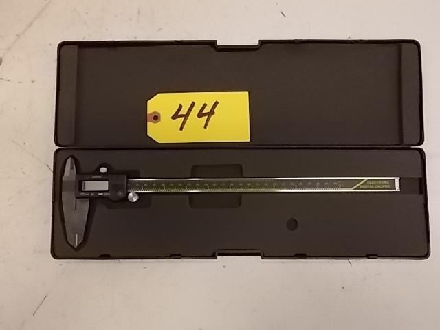 lot 44 image: 12" Digital Caliper, New...
