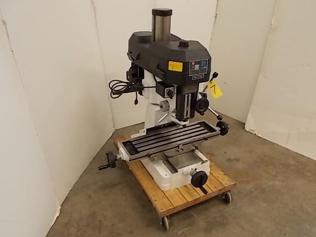 lot 7 image: Rong Fu Model RF-31 MillDrill, 2 h...