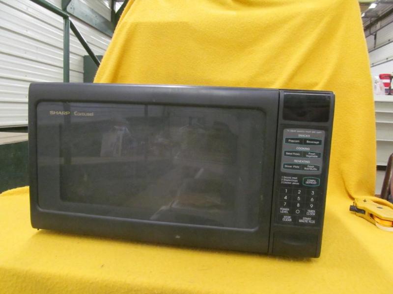 lot 117 image: Sharp Carosel Microwave...
