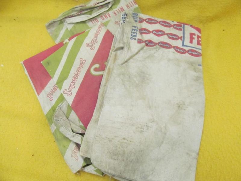 lot 132 image: 2 Supersweet and 1 Doughboy Feed Sa...