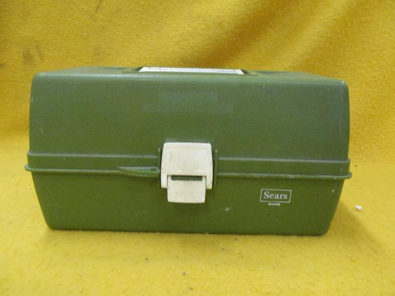 lot 145 image: Green Sears Tackle Box...