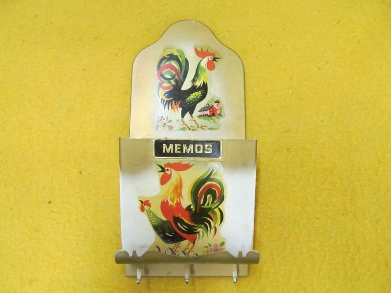 lot 183 image: Tin Chicken Memo Holder...