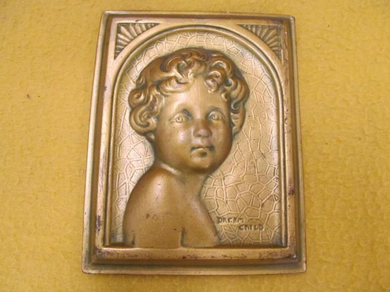 lot 187 image: Dream Child Gold Plastic Picture...