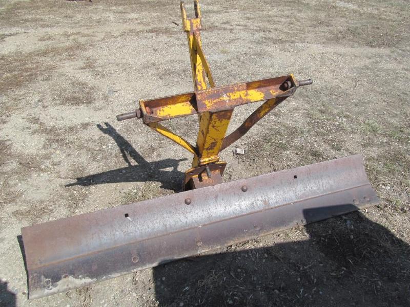 lot 241 image: Model 450 3 Point Hitch Blade 6, F...