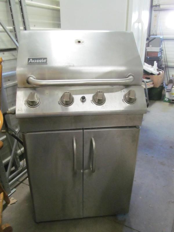 lot 41 image: Aussie 4 burner Grill Stainless Ste...