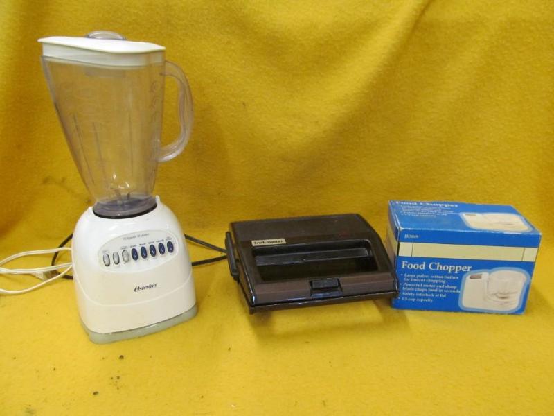 lot 59 image: Snack maker Sandwich, Food Chopper,...