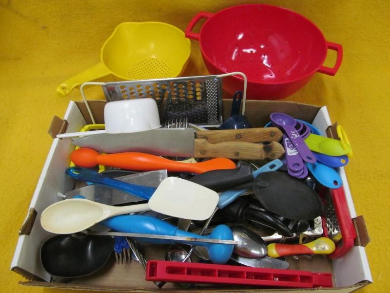lot 84 image: Flat of Utensils, Graters, jar open...