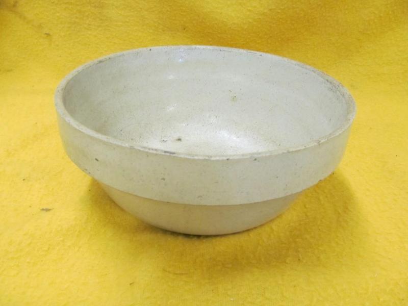 lot 85 image: Vintage Western Stoneware Co. Crock...
