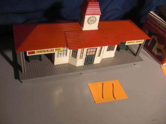 Nomatown Station. 16 12 x 6 in x 8...