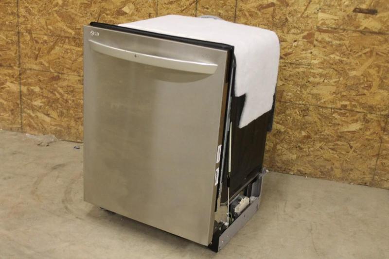 lot 11 image: NEW LG FULLY INTEGRATED DISHWASHER WITH FLEXIBLE EASYRACK PLUS SYSTEM