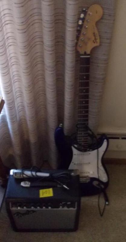 Squire Strat By Fender Electric Gui...