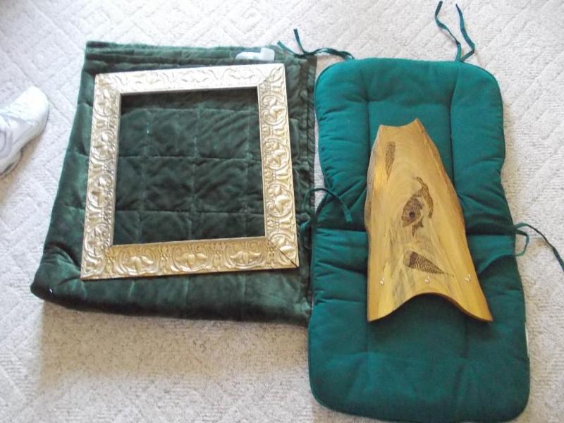 Green Throw, Green Chair Pad, Ornat...