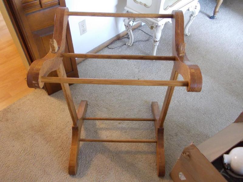 Oak Quilt Stand 30&quot Tall...