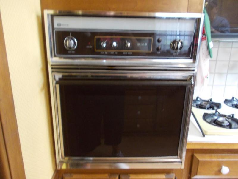 Maytag Built In Oven (Electric) 24&...