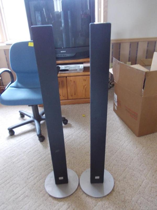 Pair Of Sony Tower Speakers...
