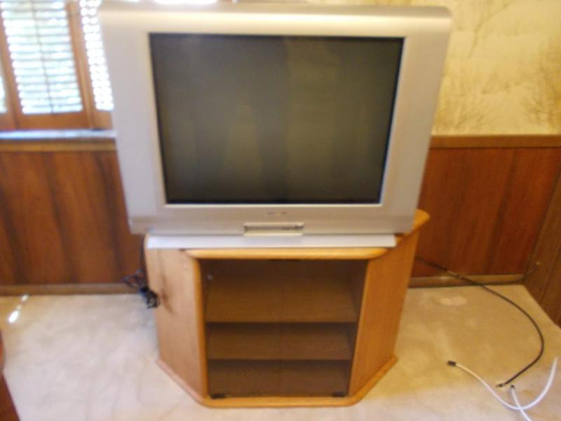 Sharp 27&quot TV With Remote &amp...