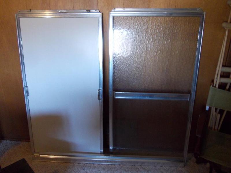 Set Of Glass Shower Doors With Fram...