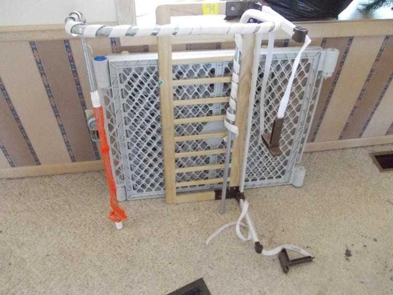 2-Gates, 2-Bed Rails...