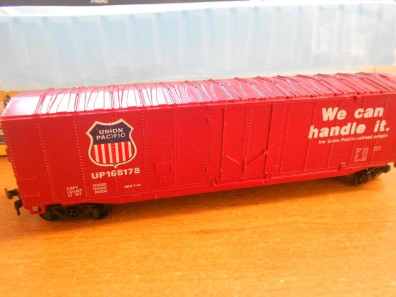 Bachmann Union Pacific box car # 16...