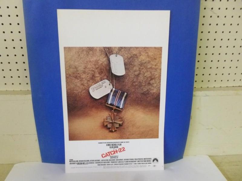 lot 107 image: Vintage 1970 " Catch 22 "...