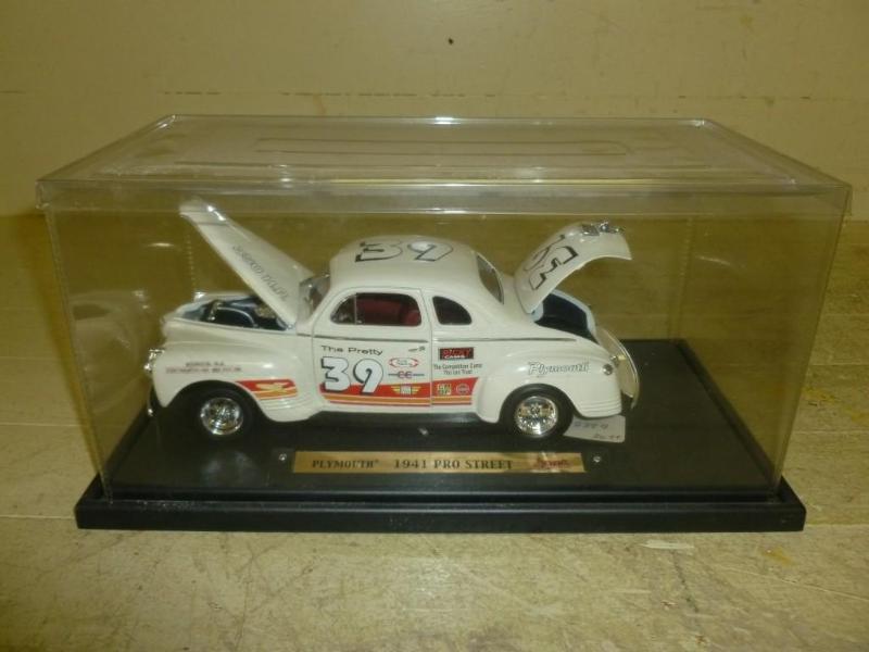 lot 124 image: Large Road Signature 1941 Plymouth ...